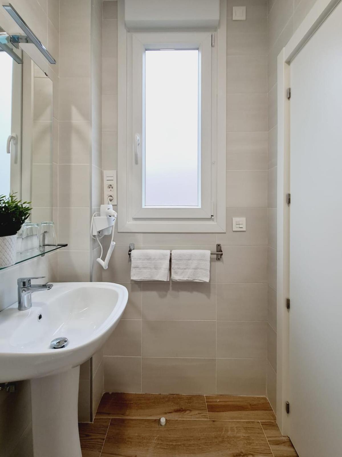 Bilbao Rooms & Kitchen Santutxu מראה חיצוני תמונה